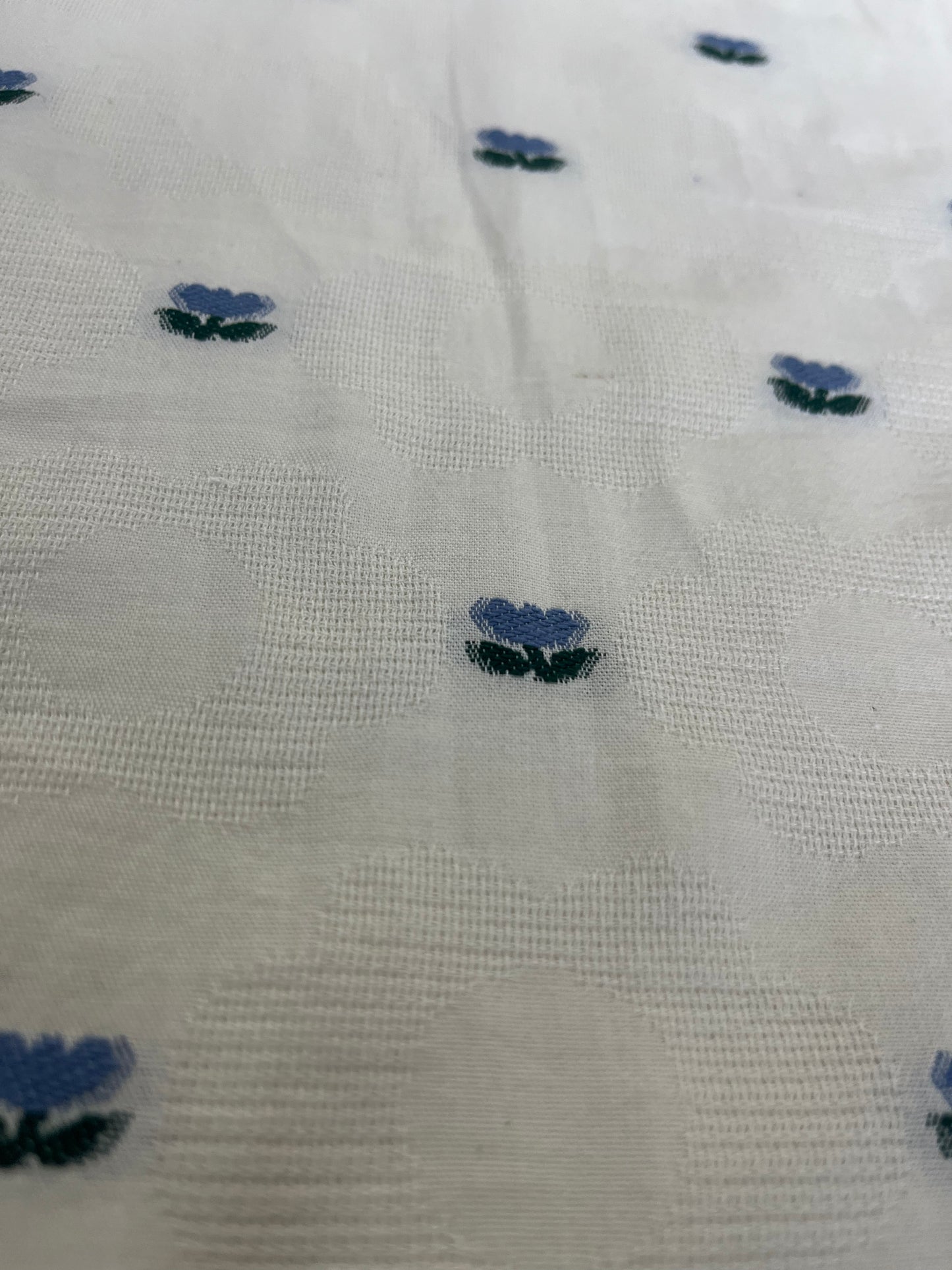 BAKU 025 cotton embroidered tullip