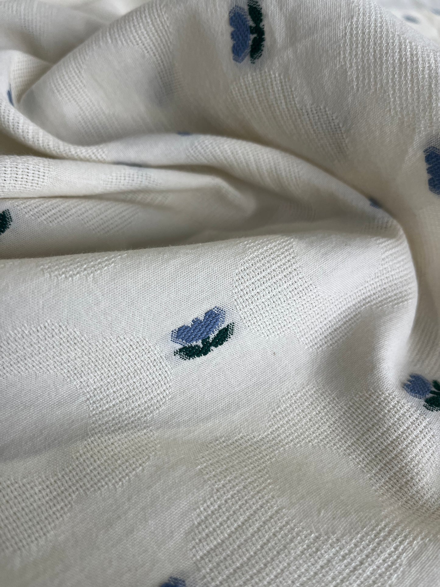 BAKU 025 cotton embroidered tullip