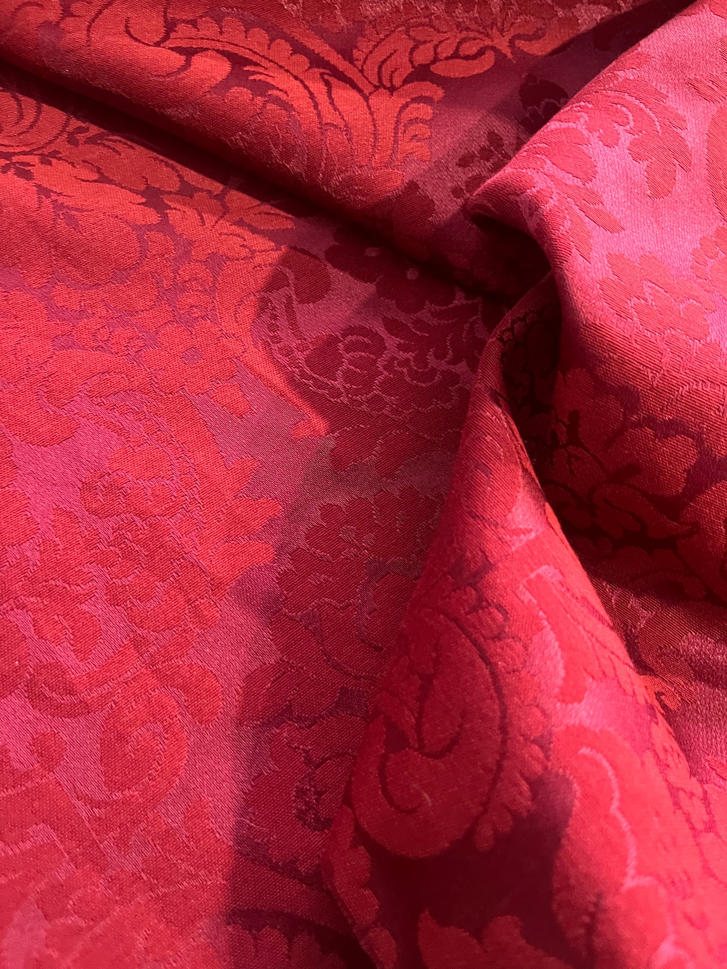 CASIMIR 130 brocart double face red