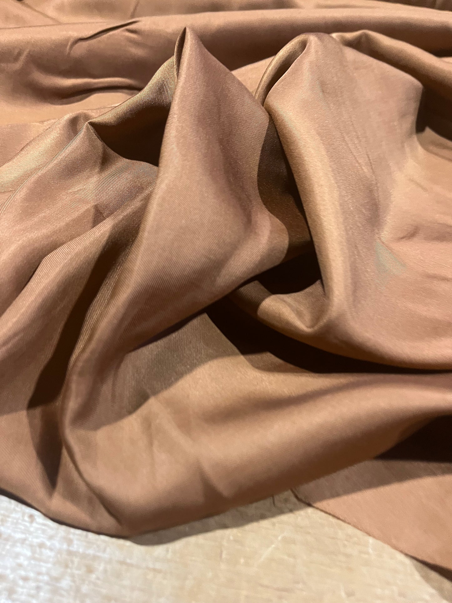 E02 viscose twill light brown