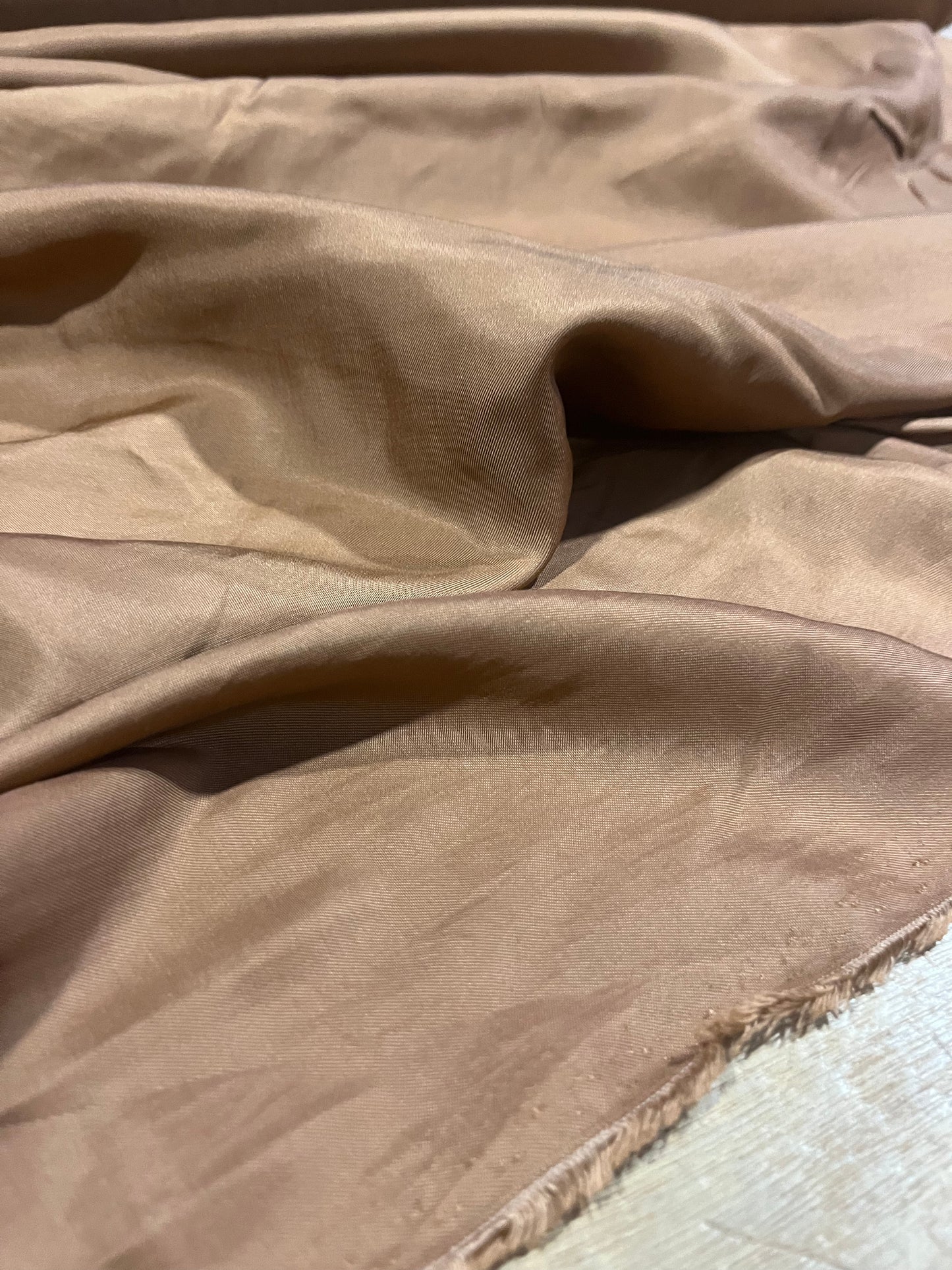 E02 viscose twill light brown