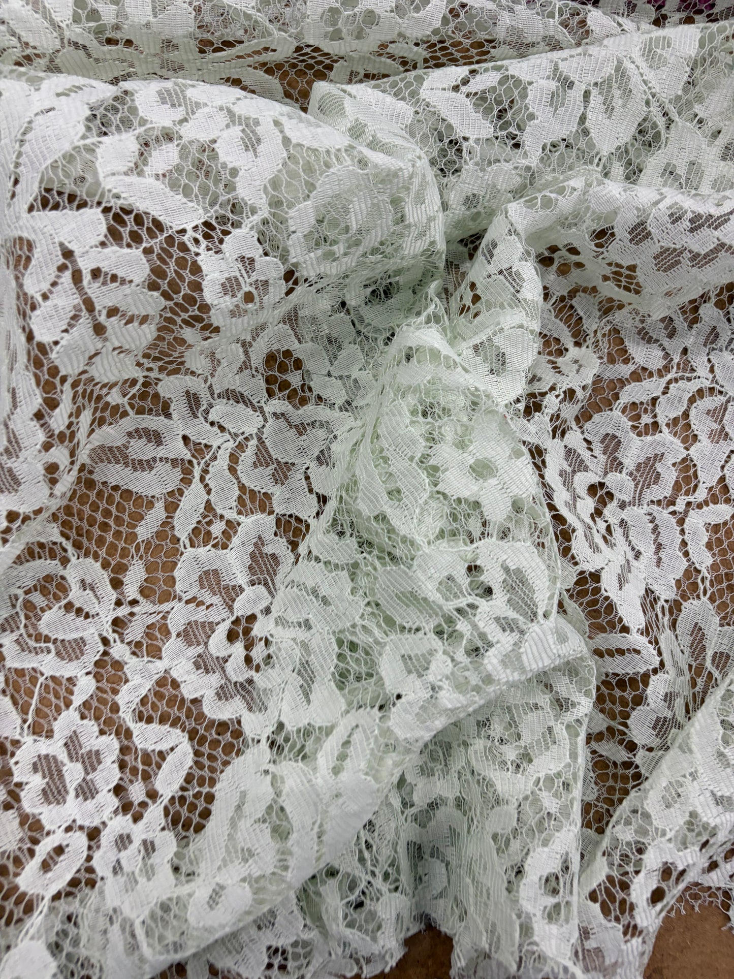 WALTHER 007 soft mint coloured woven lace "dentelle"