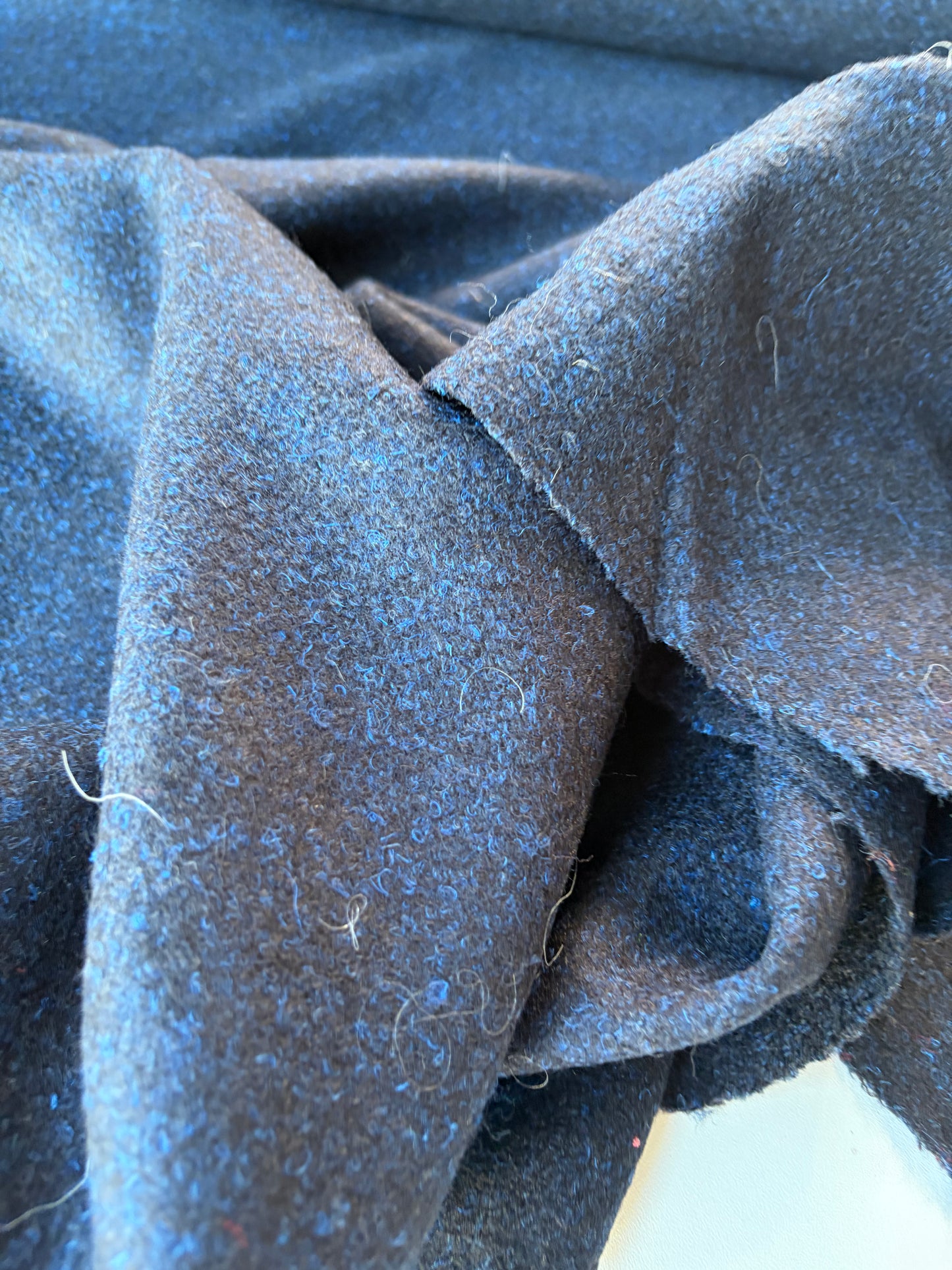 RALPH 012 navy/cobalt spickled carded wool drape