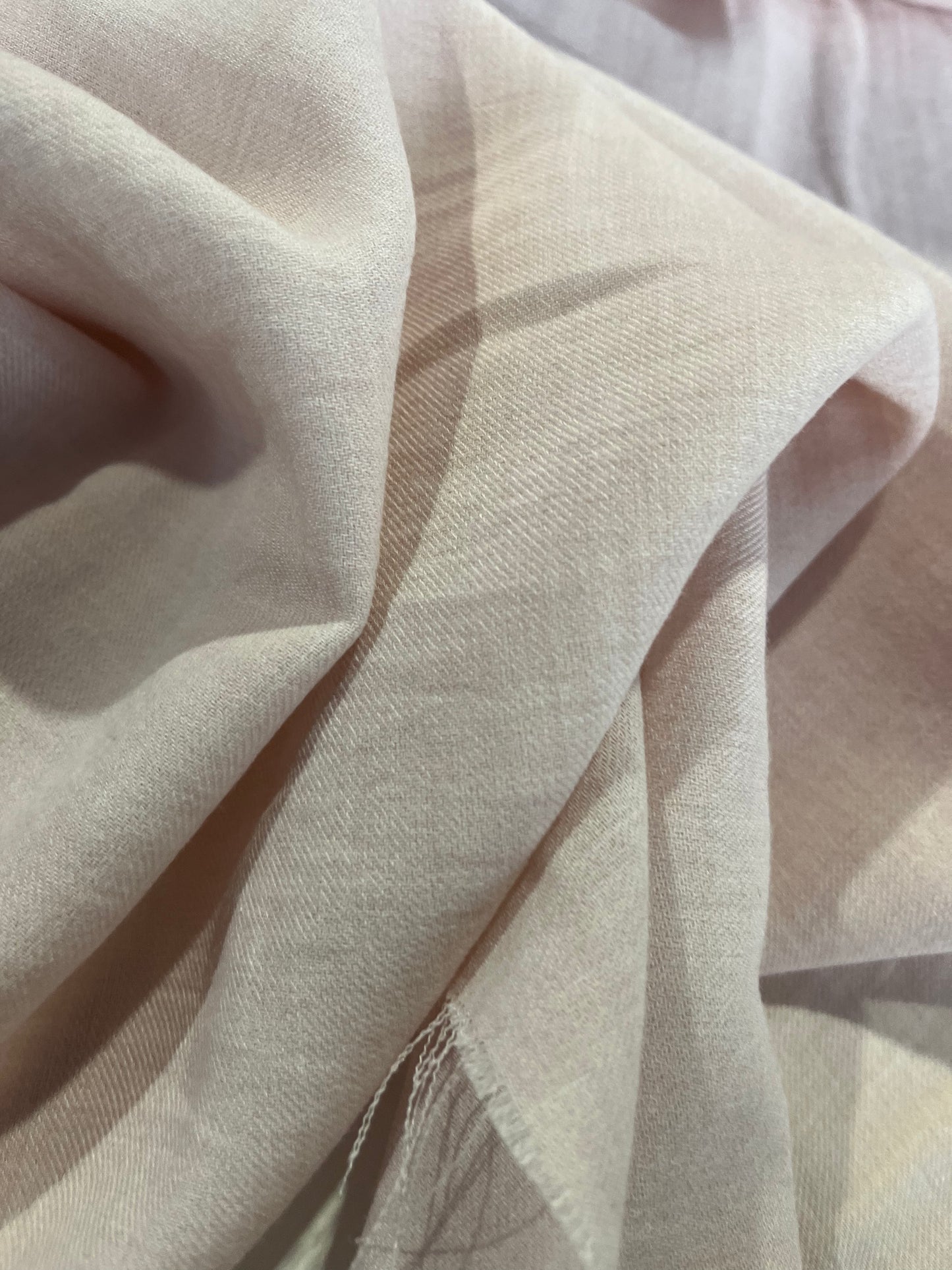 BAKU 030 washed linen/viscose opaline