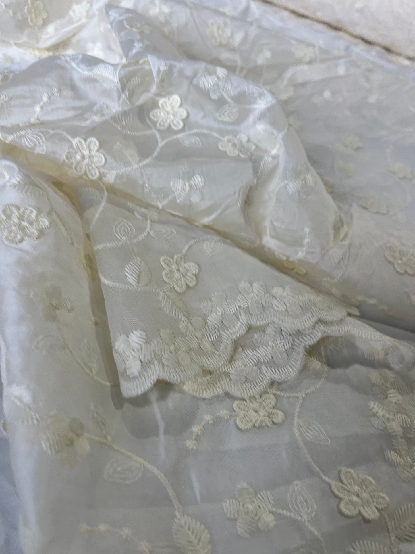 BAKU 031 tencel embroidered flowers ivory