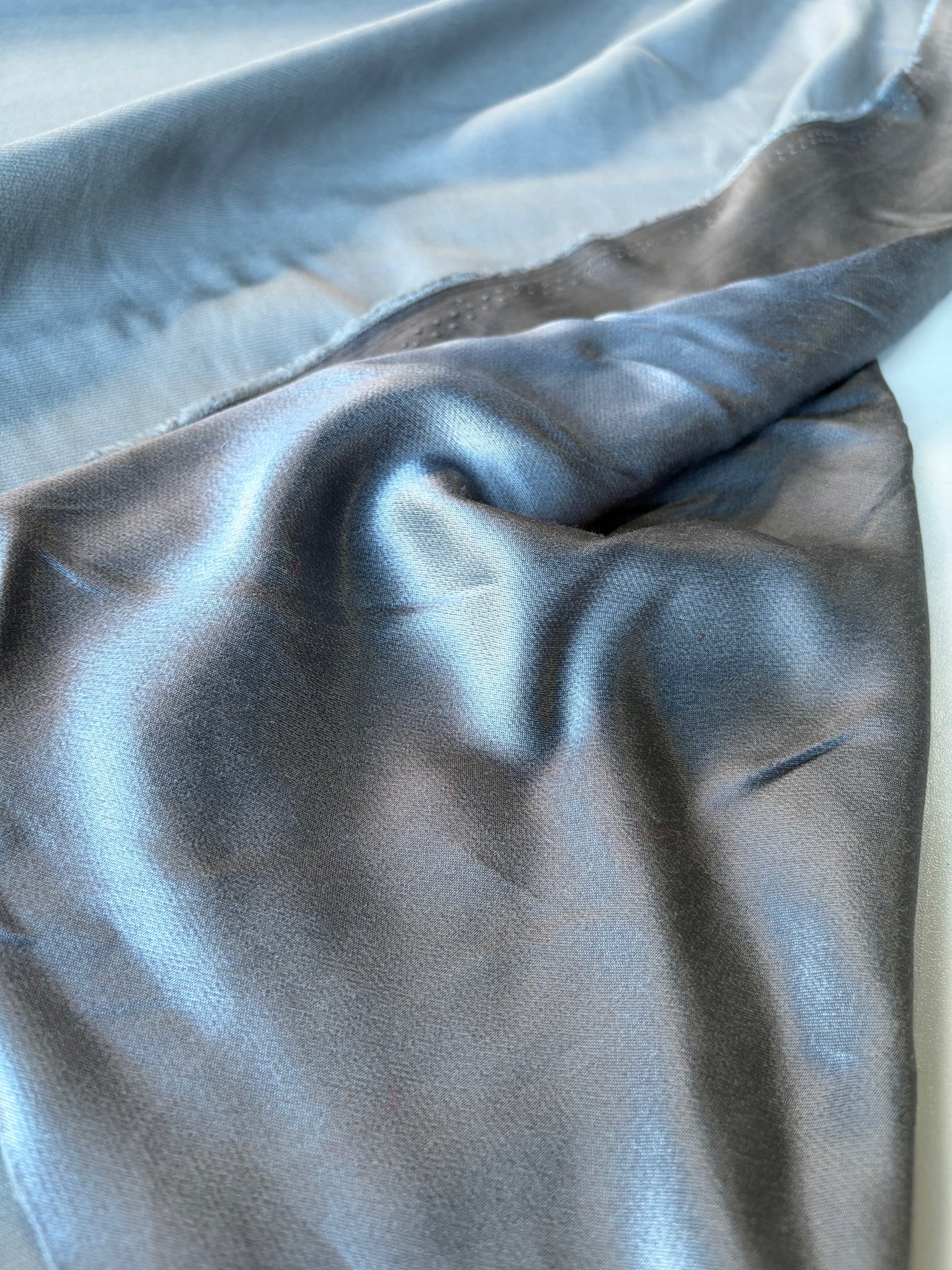 RALPH 014 grey viscose crêpe envers satin