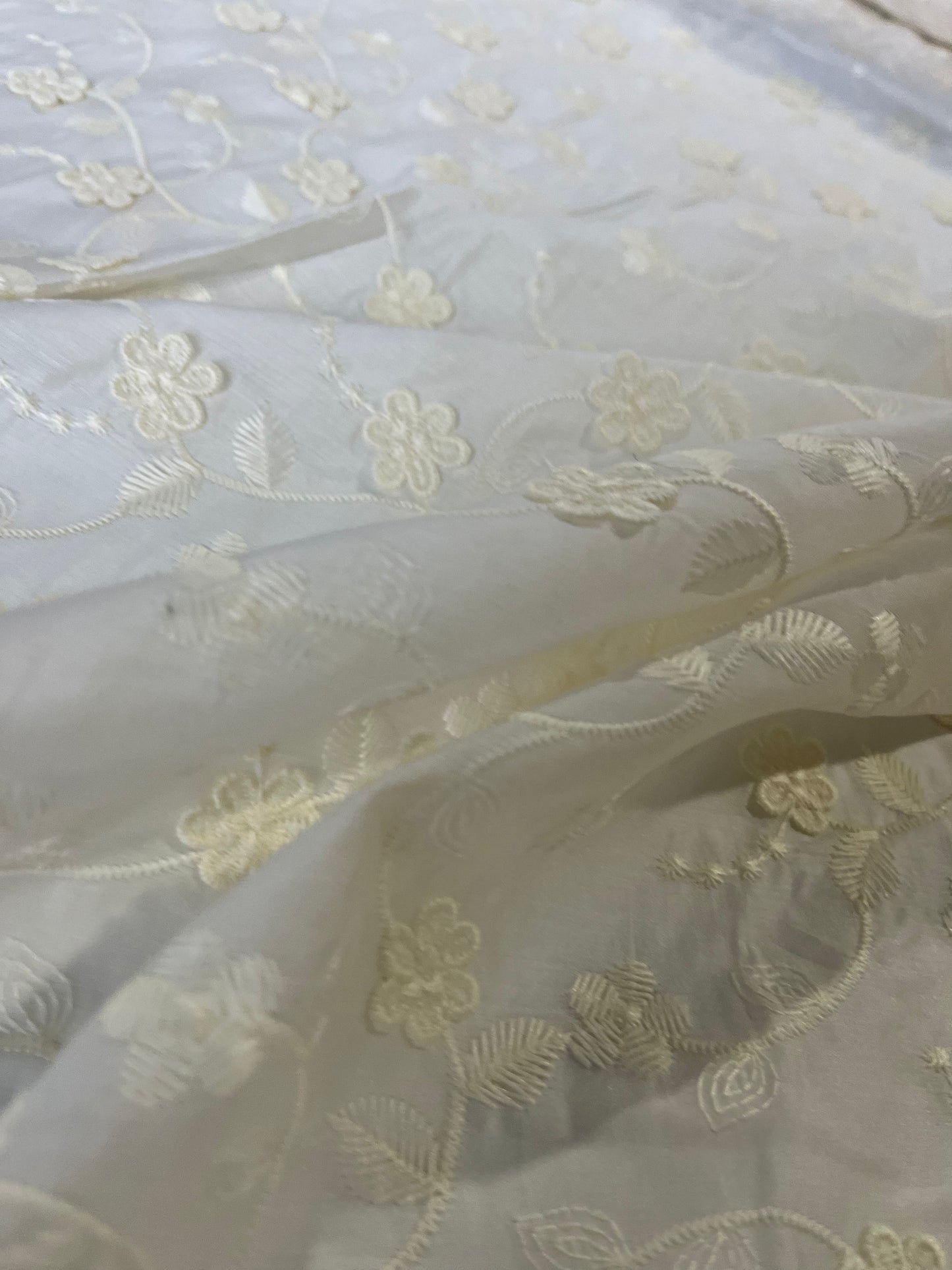 BAKU 031 tencel embroidered flowers ivory