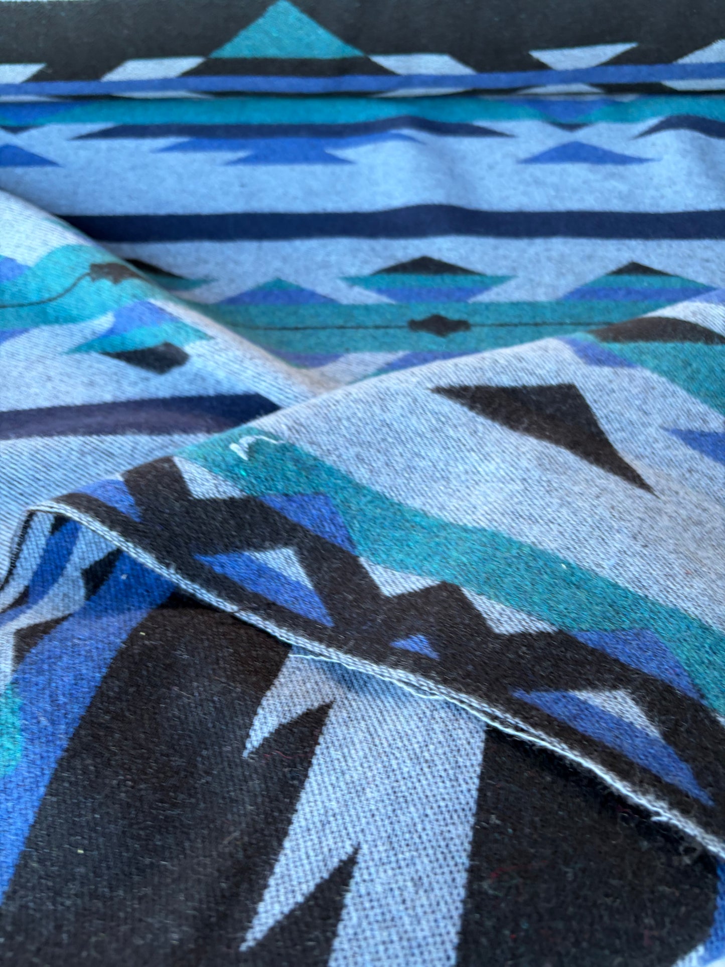RALPH 015 black/green aztek heavy wool blanket