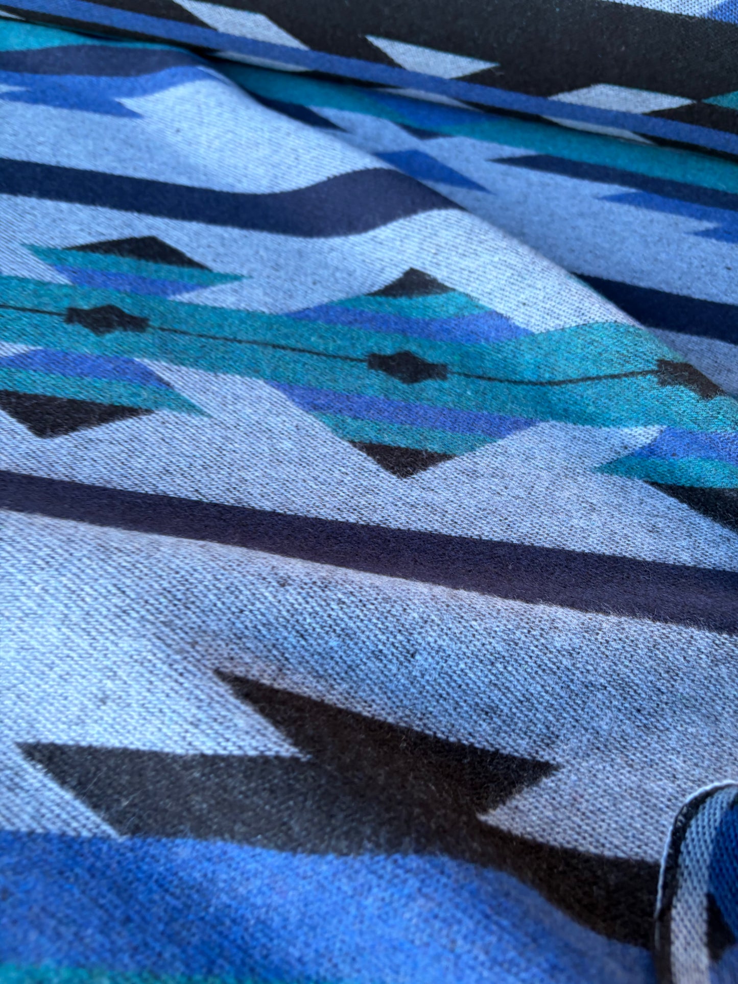 RALPH 015 black/green aztek heavy wool blanket