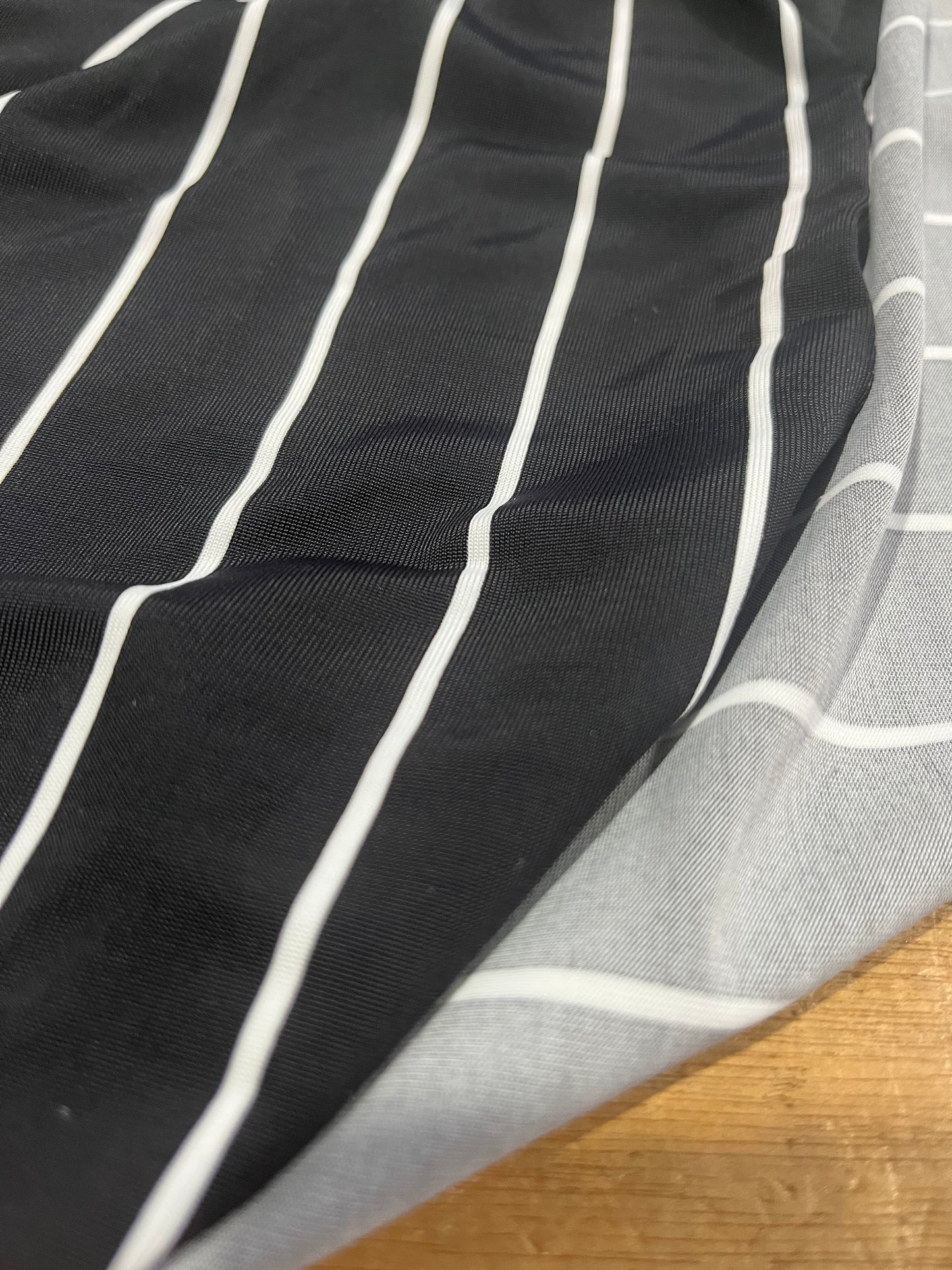 JC shiny vviscose jersey pinstripe