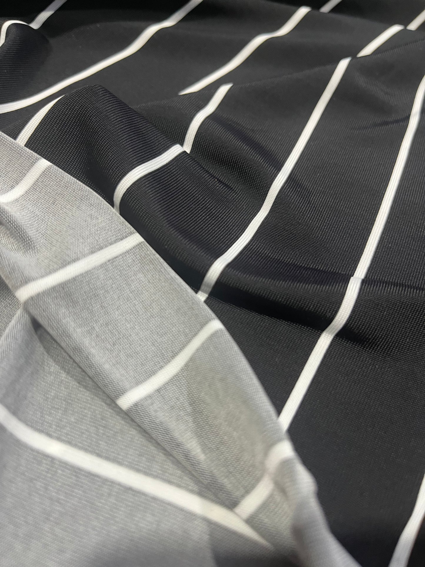 JC shiny vviscose jersey pinstripe