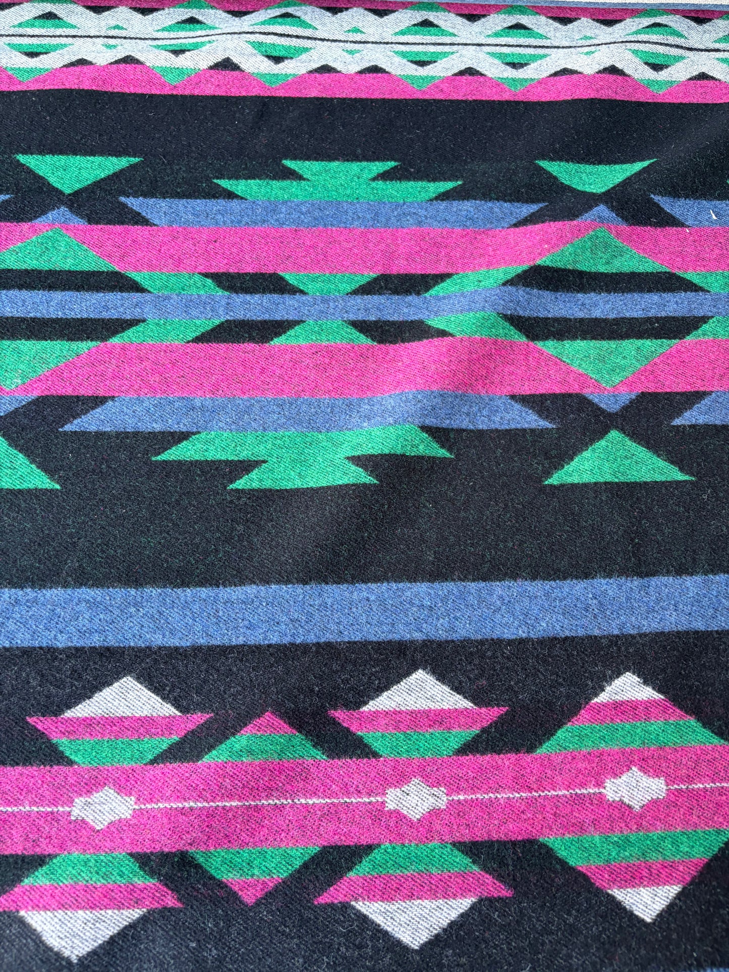 RALPH 019 pink/green aztek heavy wool blanket