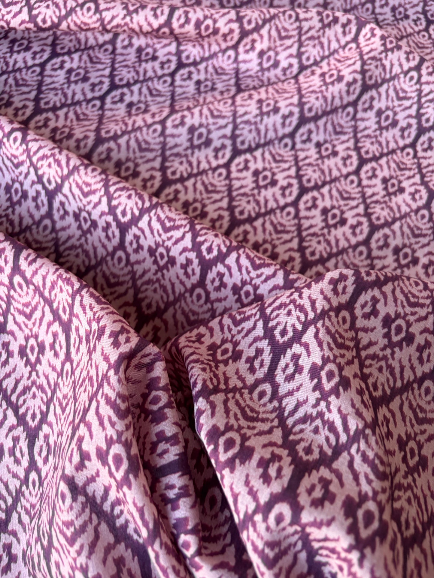 RALPH 022 old pink/burgundy ikat style viscose print