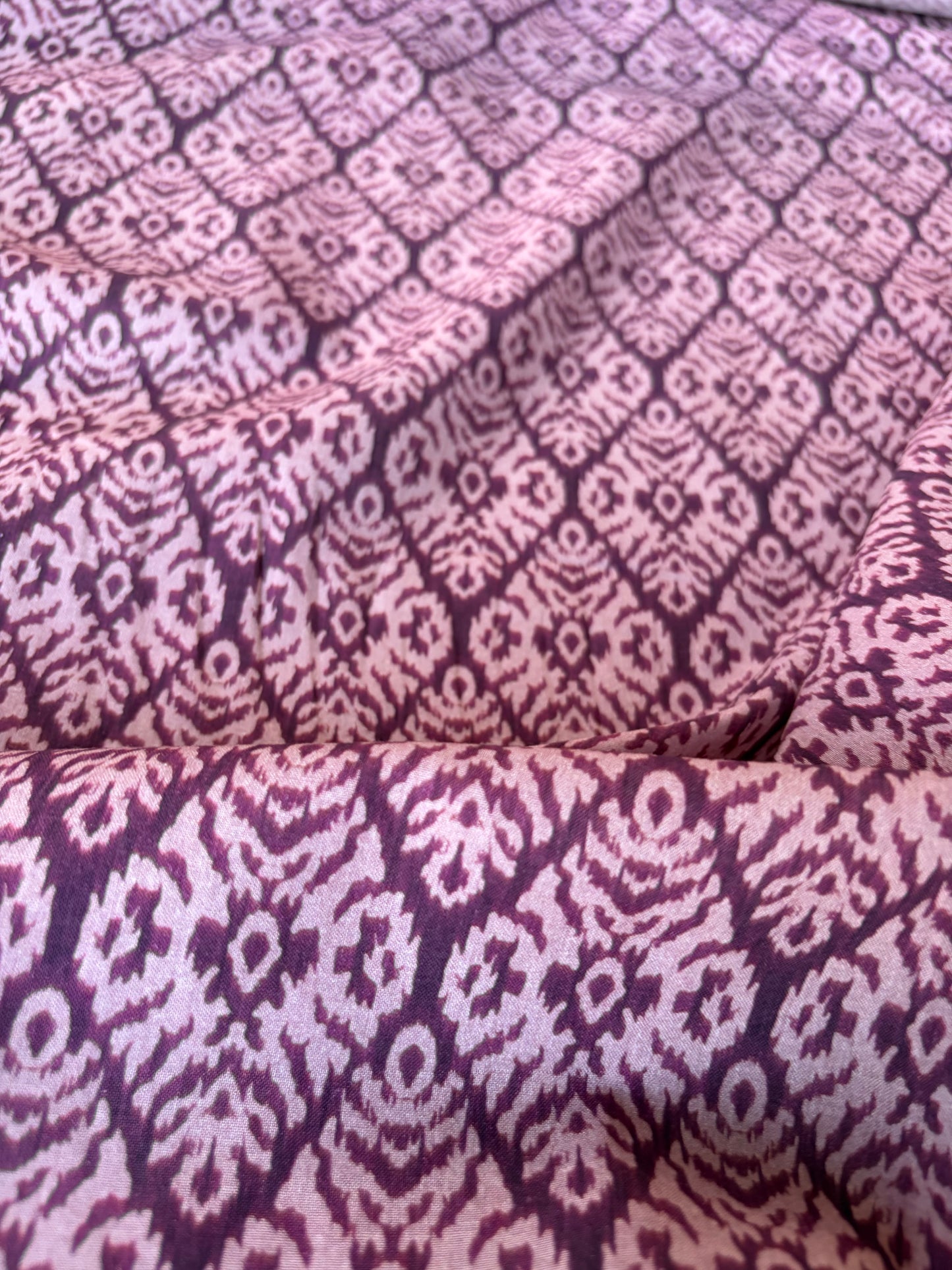 RALPH 022 old pink/burgundy ikat style viscose print