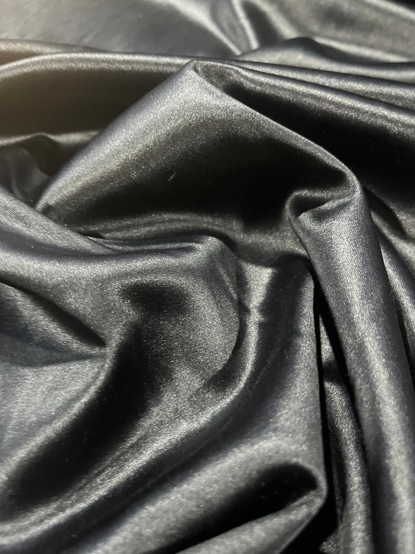 E02 satin with cotton black