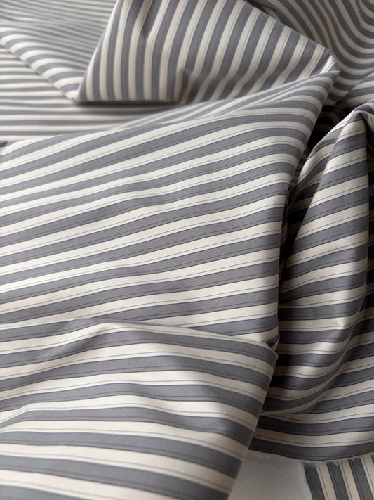 PHIL 009 colourwoven polyamide stretch stripes