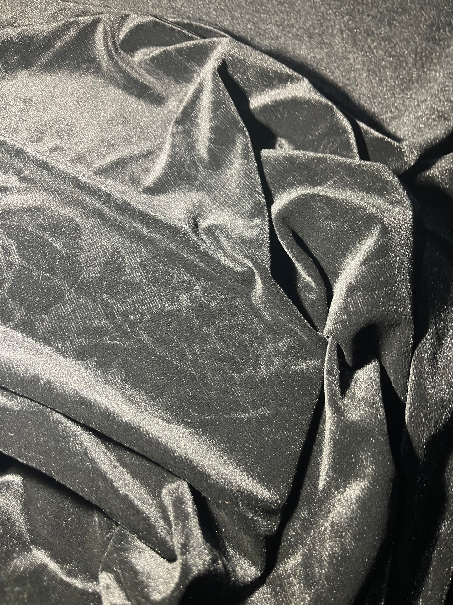 C01 stretch velvet with embossed flowers