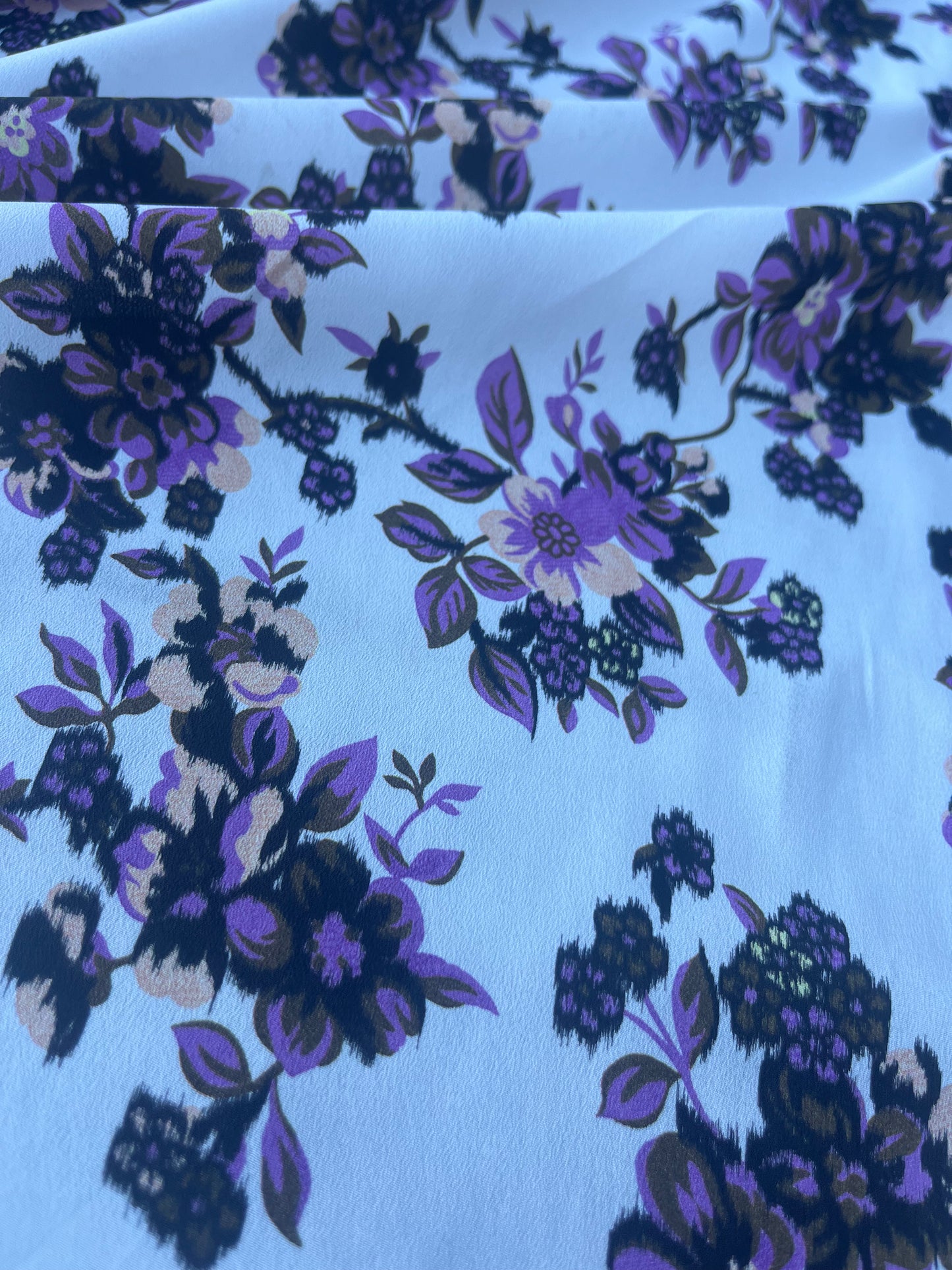 LOUIS 002 crêpe stretch with floral print