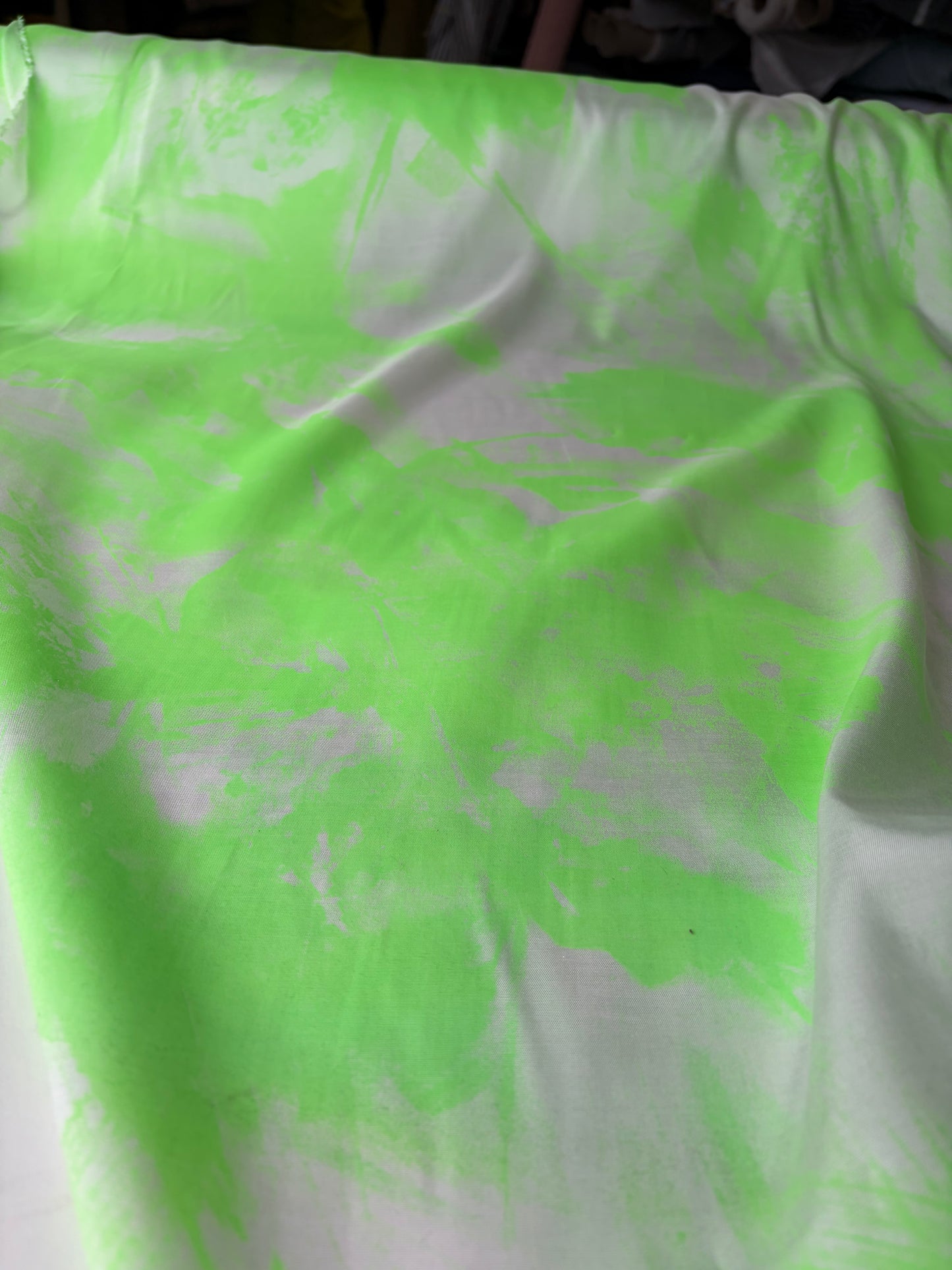 PHIL 016 viscose satin fluo green paint stains