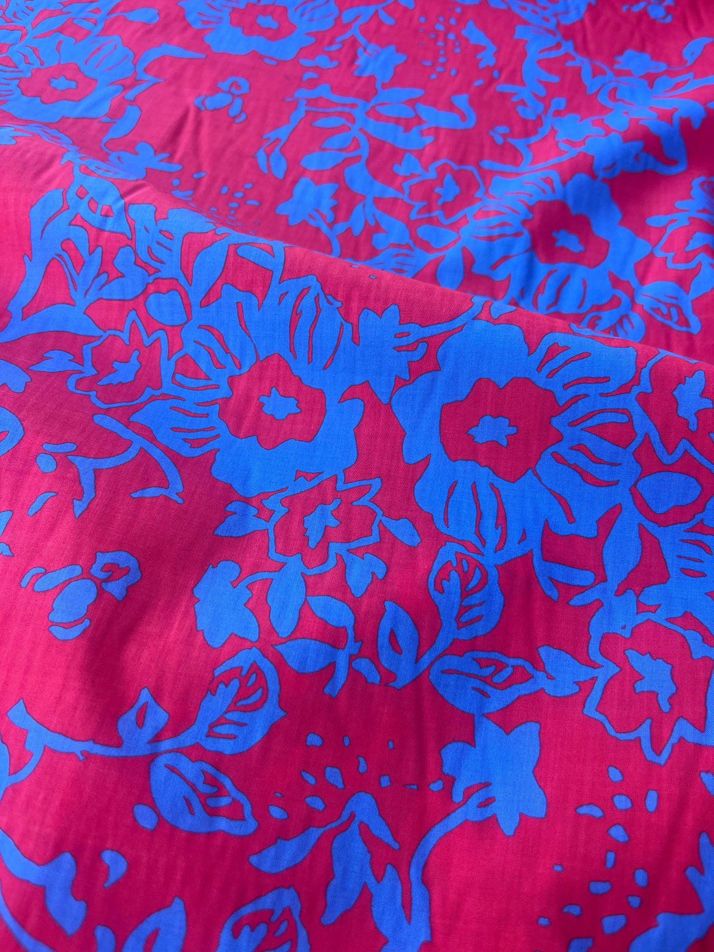 LOUIS 007 cotton with cobalt/red print