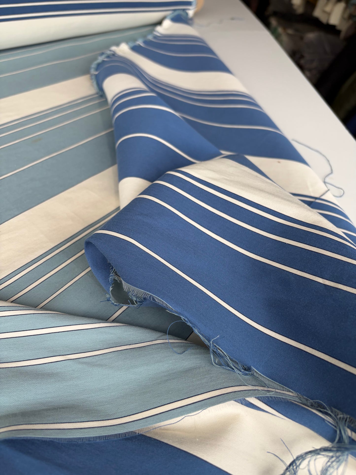 PHIL 019 double face stripes
