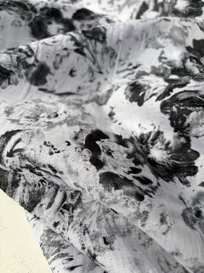 RALPH 041 black/white faded flowers cotton voile
