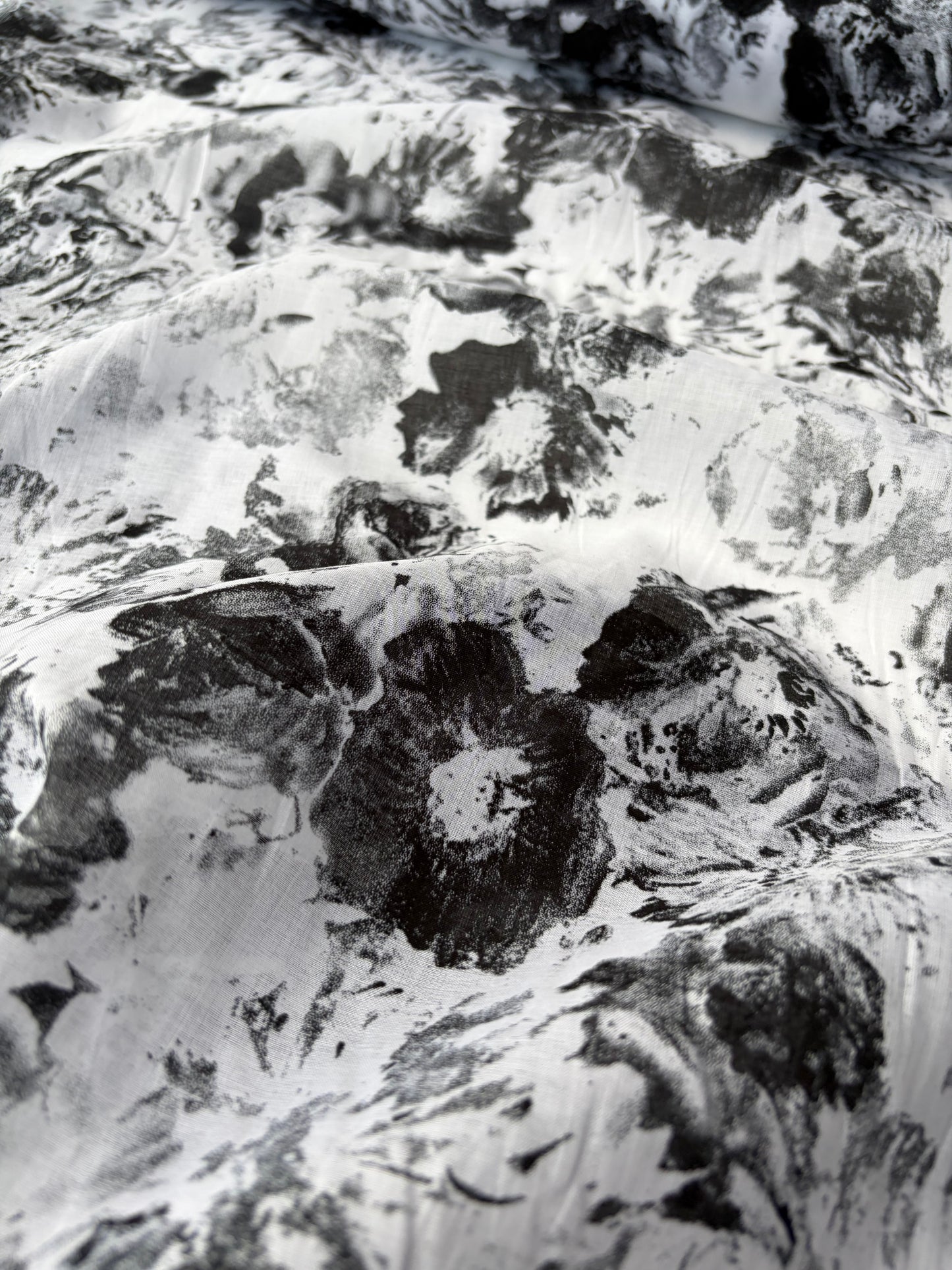 RALPH 041 black/white faded flowers cotton voile