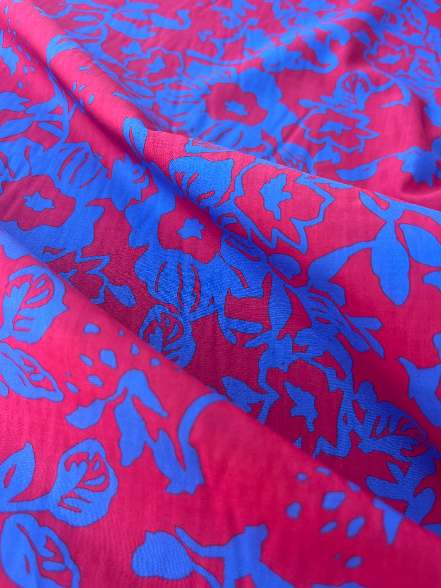 LOUIS 007 cotton with cobalt/red print