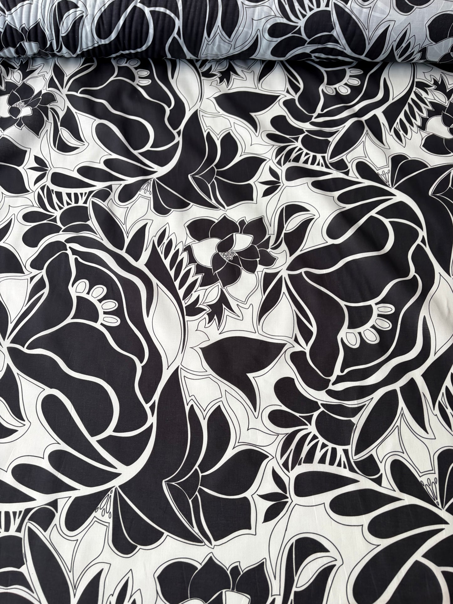 RALPH 042 black/white graphical flowerprint cotton voile