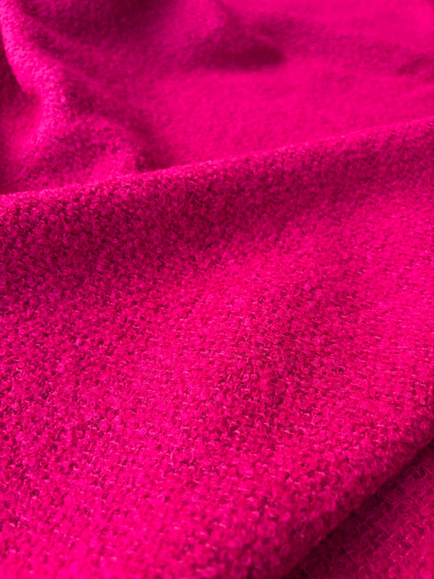 RALPH 045 fuchsia coloured carded wool tweed