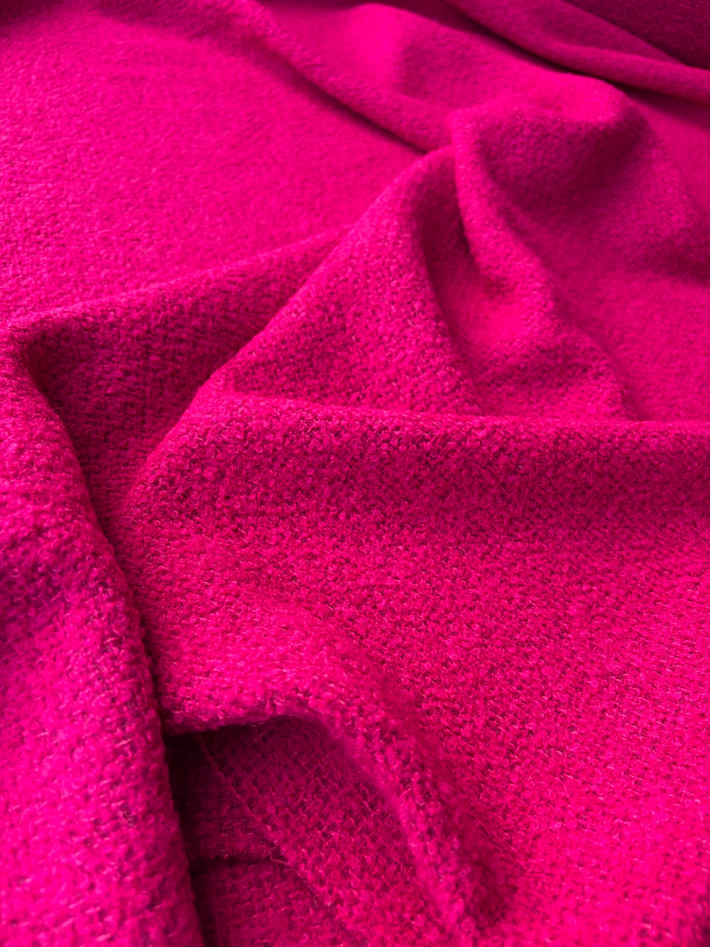 RALPH 045 fuchsia coloured carded wool tweed