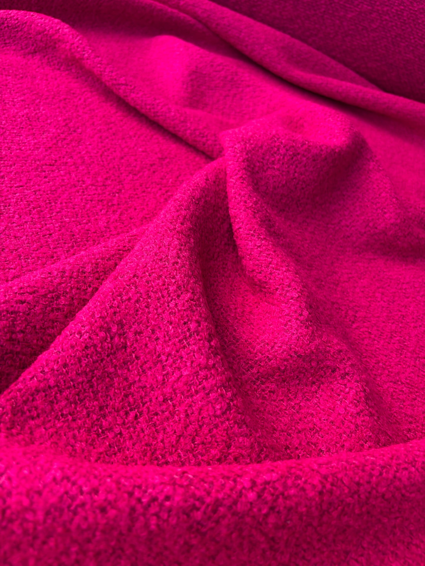 RALPH 045 fuchsia coloured carded wool tweed
