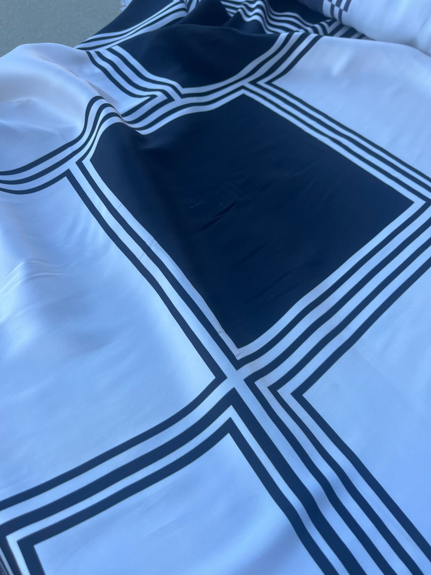 LOUIS 013 twill with black/white big checkered print