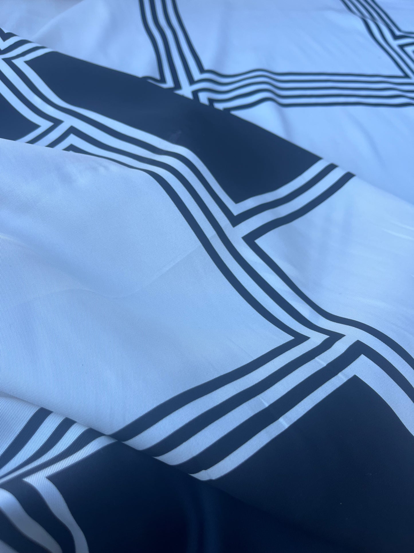 LOUIS 013 twill with black/white big checkered print