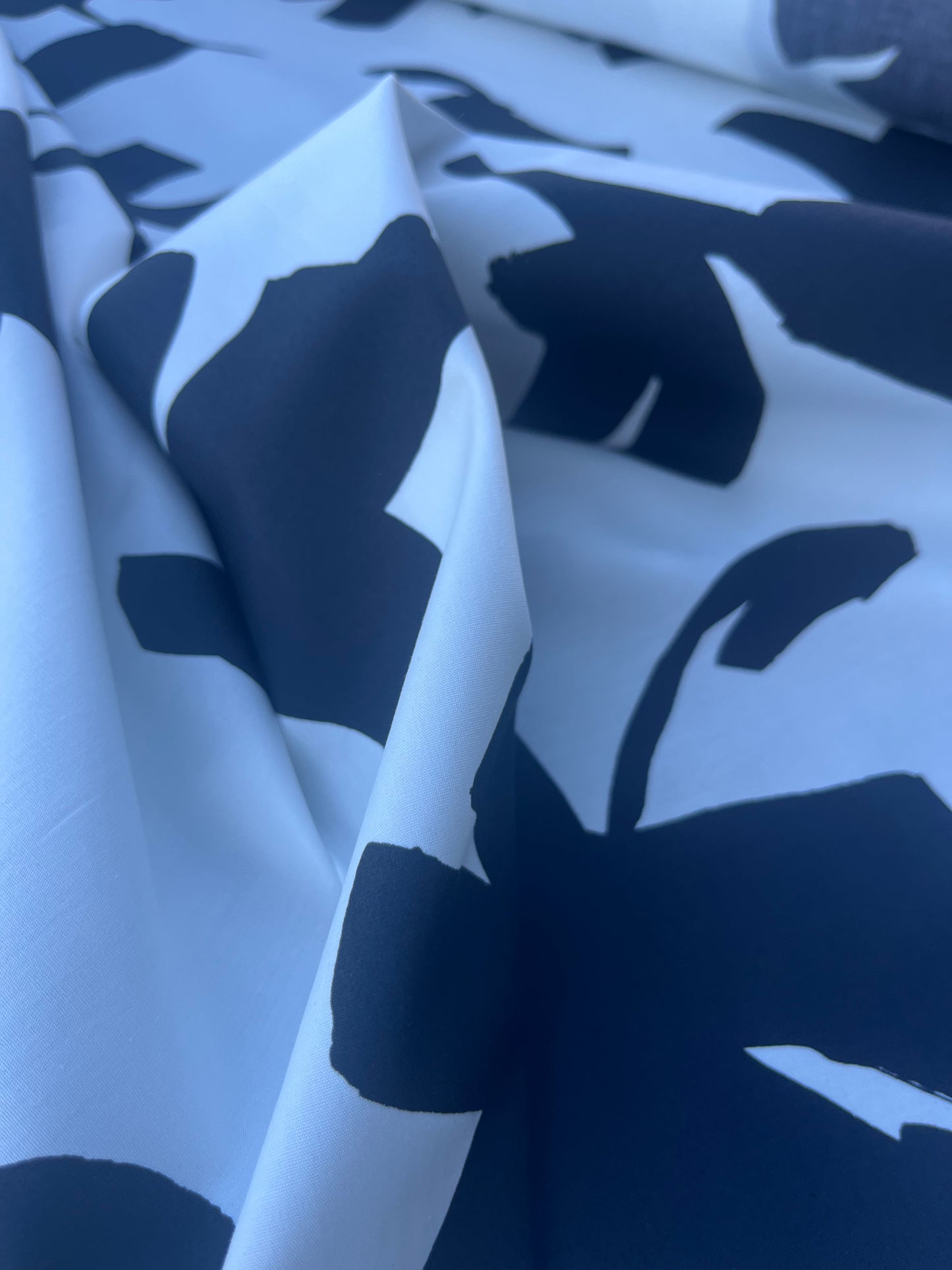 LOUIS 014 cotton poplin with black/white print