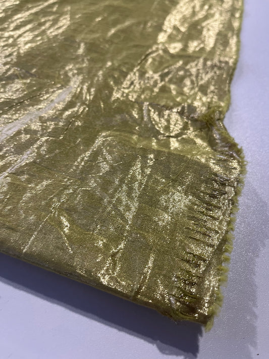 TOM 037 shiny fabric with cotton gold