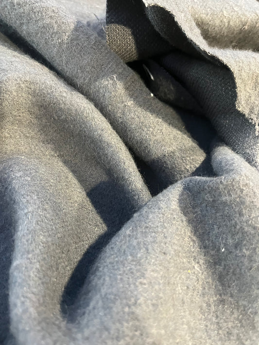 CLAIRE 130 heavy shetland wool mid grey