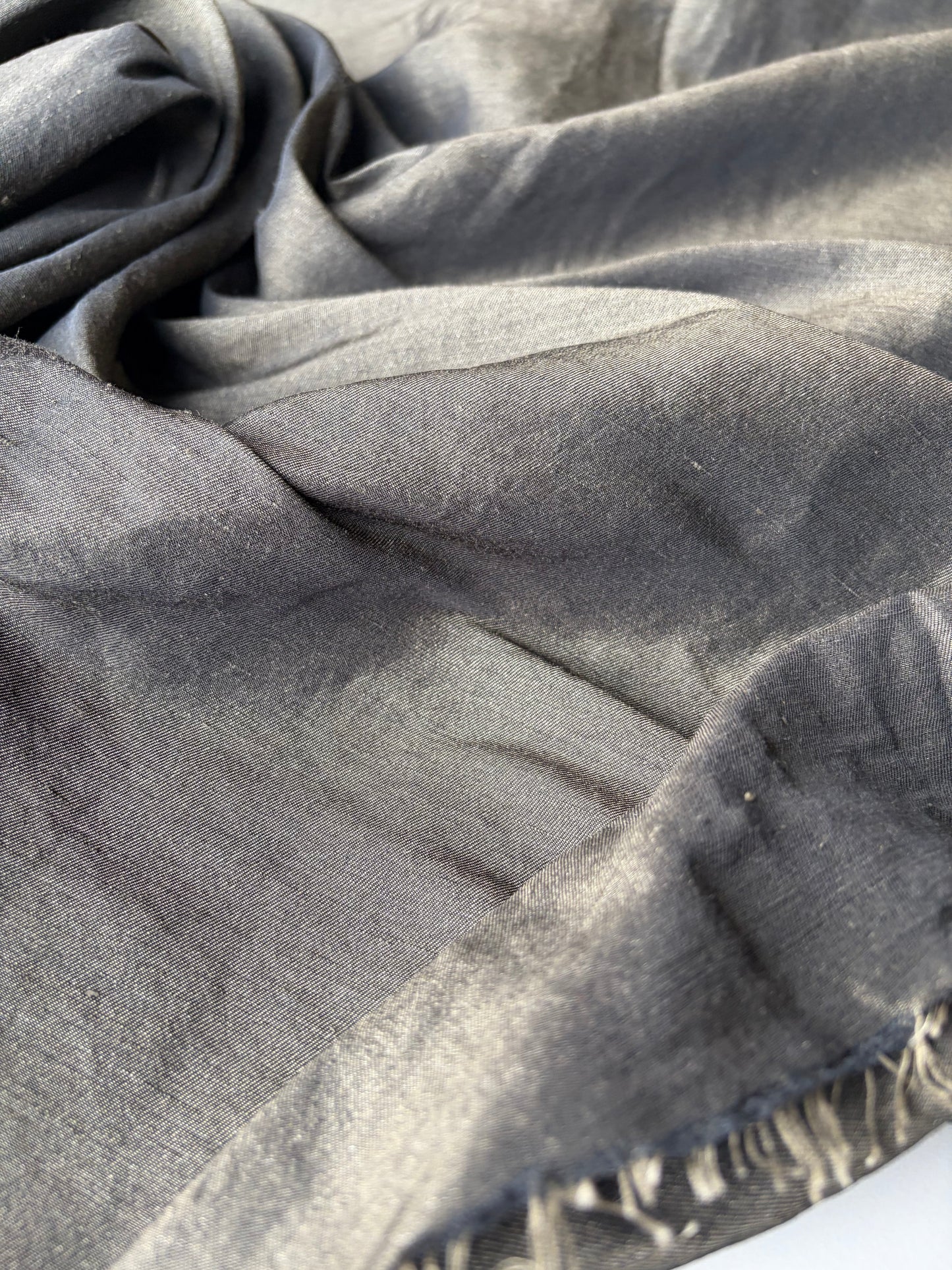 PC ERICA 005 shiny linen changeant