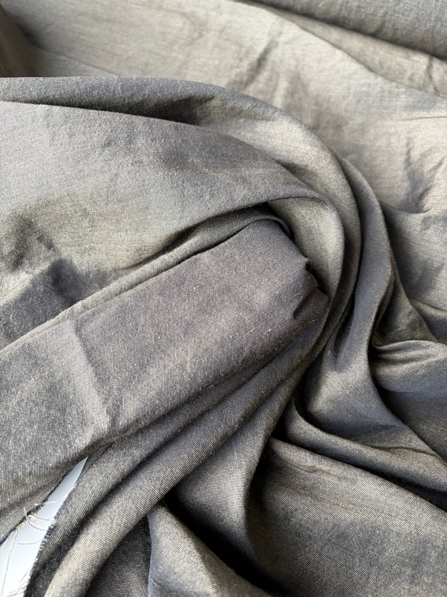 PC ERICA 005 shiny linen changeant