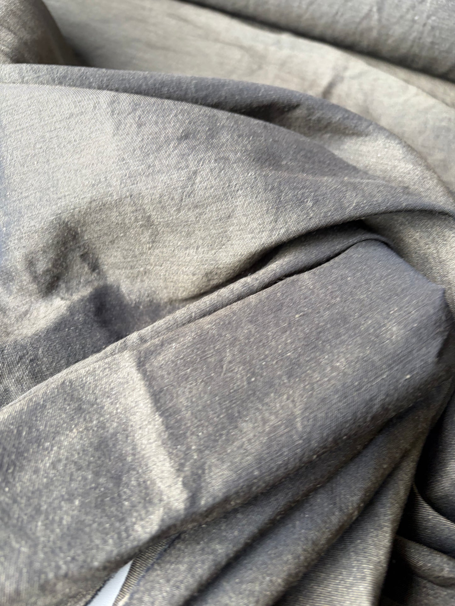 PC ERICA 005 shiny linen changeant
