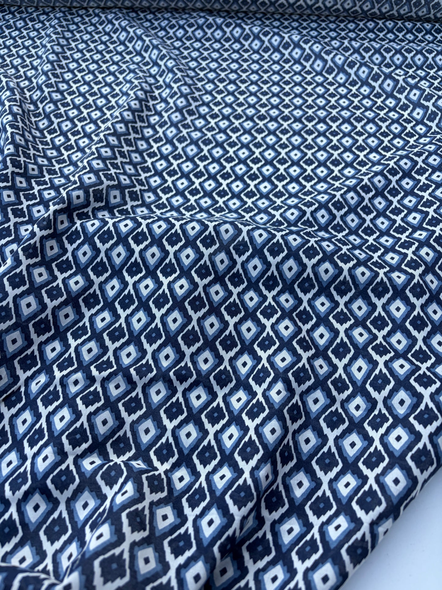 LAUREN 008 indigo/navy geometrical print cotton voile