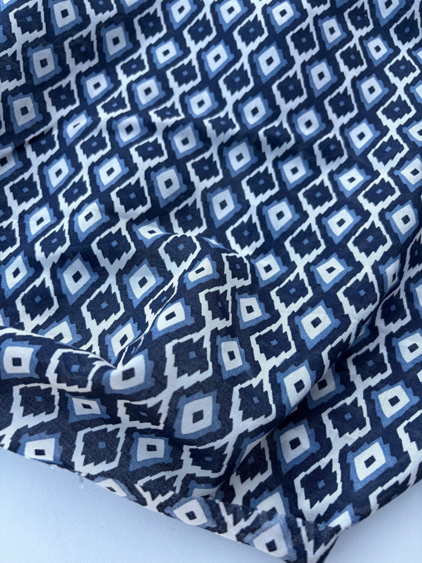 LAUREN 008 indigo/navy geometrical print cotton voile