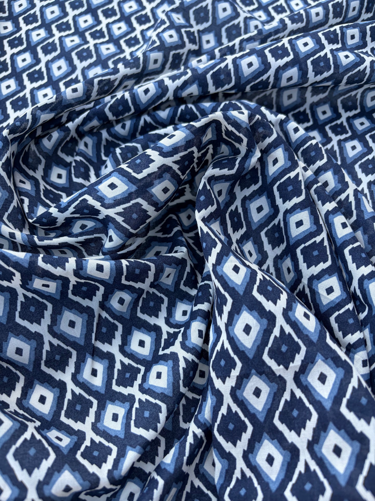 LAUREN 008 indigo/navy geometrical print cotton voile