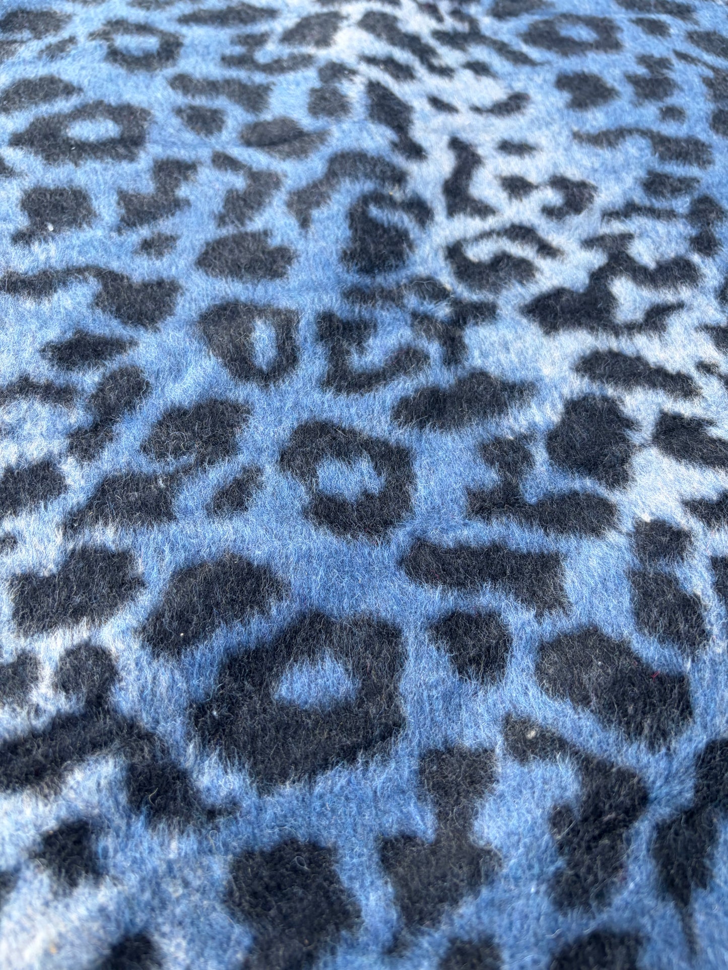 LAUREN 009 heavy animalier jacquard with wool