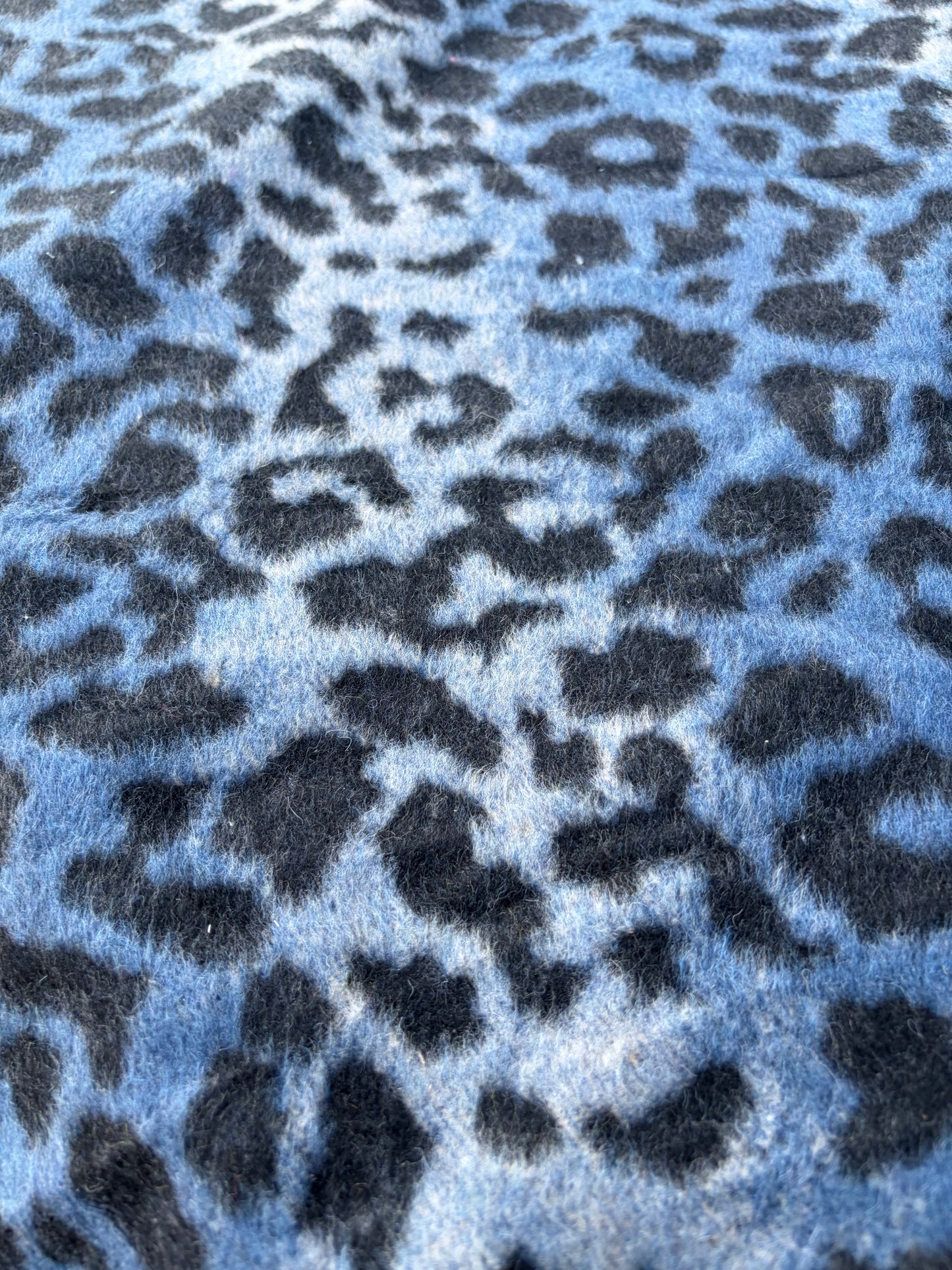 LAUREN 009 heavy animalier jacquard with wool