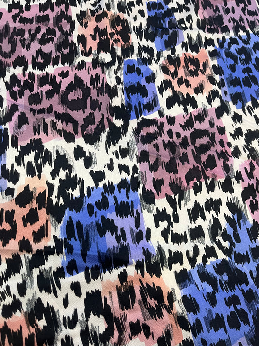 CLAIRE 205 bubble crêpe funky animal print