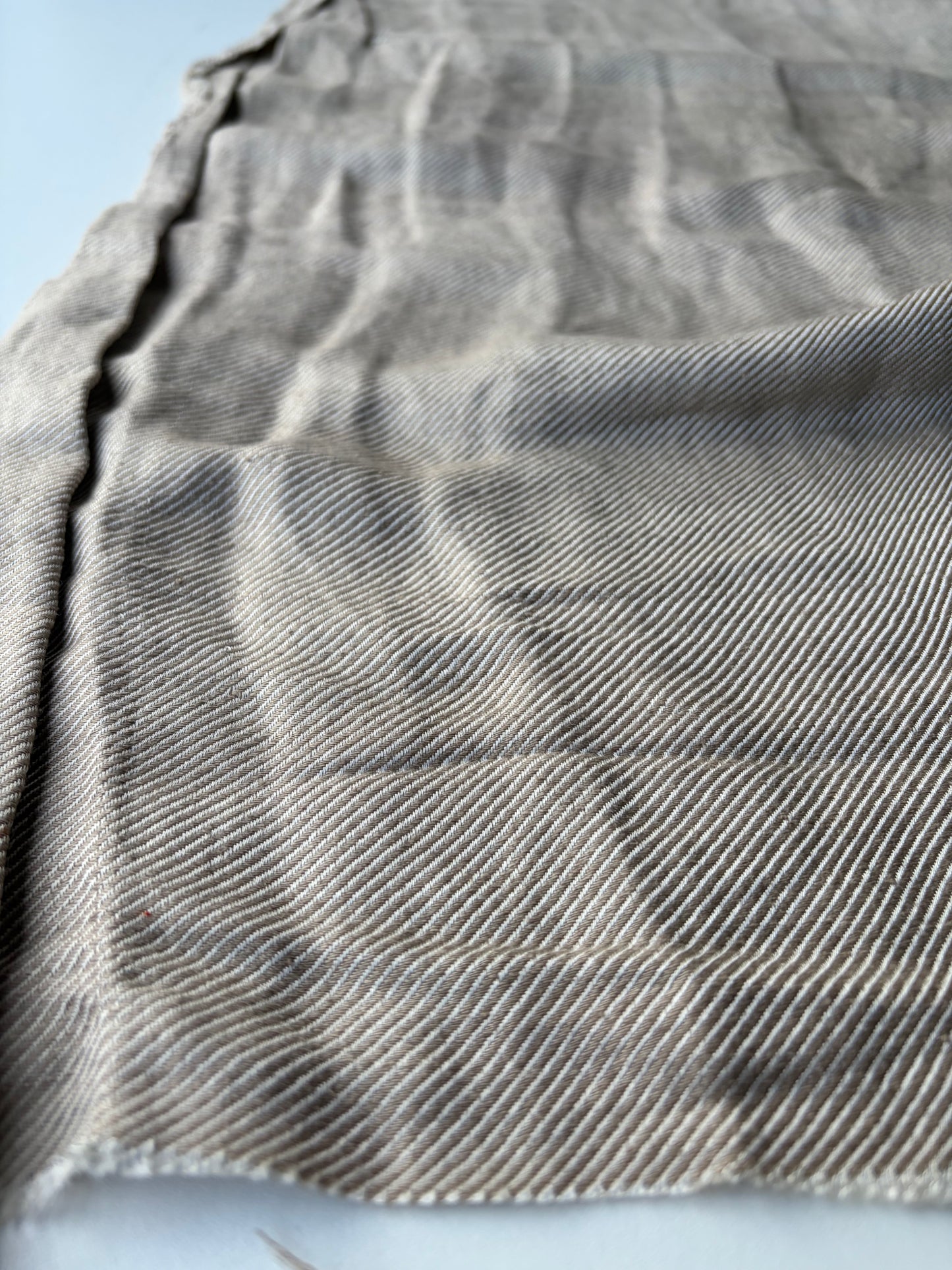 ERICA 013 shiny linen tricotine