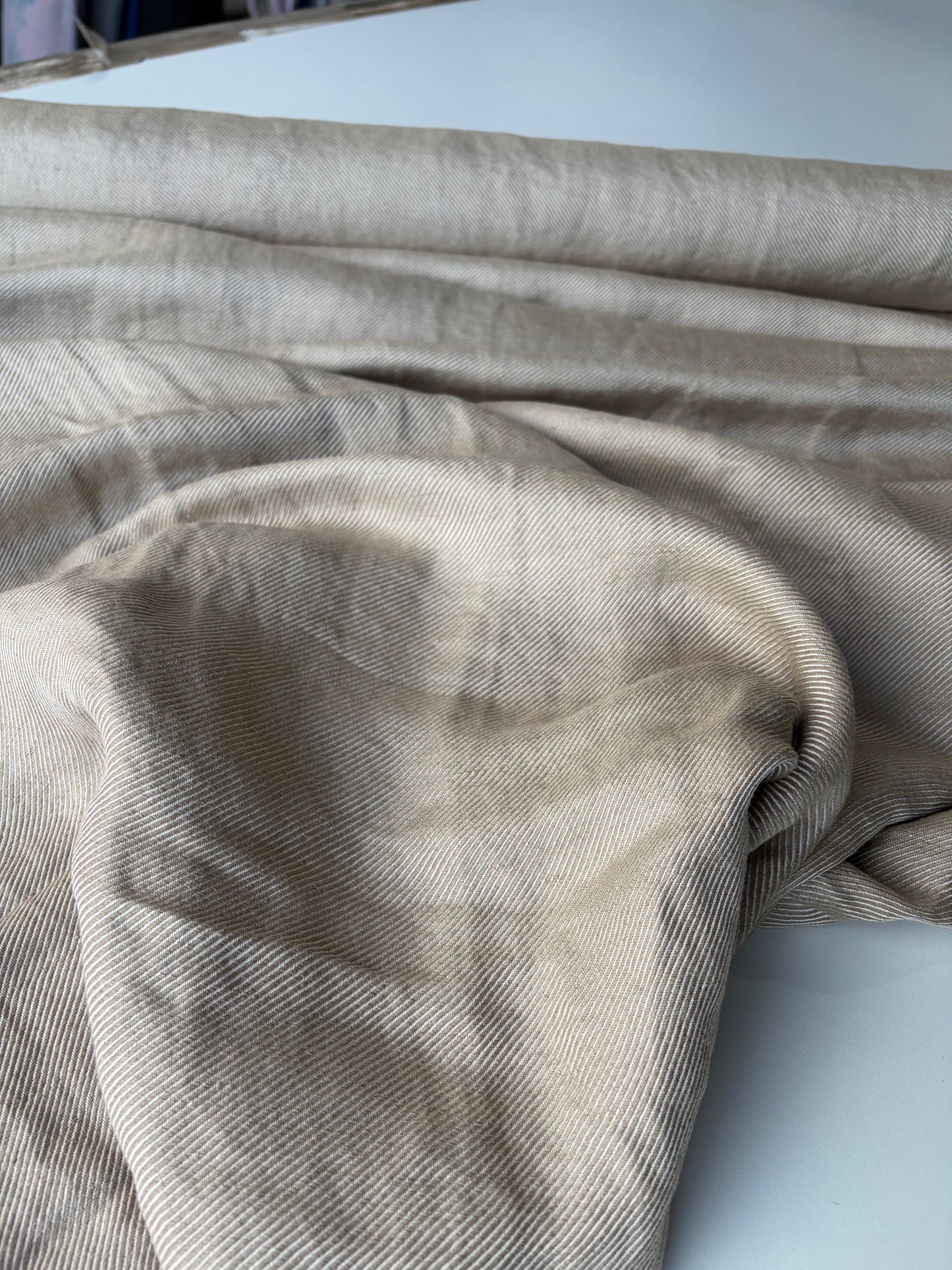 ERICA 013 shiny linen tricotine