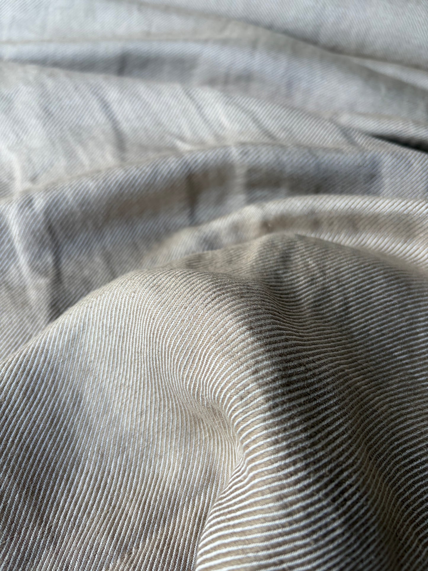 ERICA 013 shiny linen tricotine