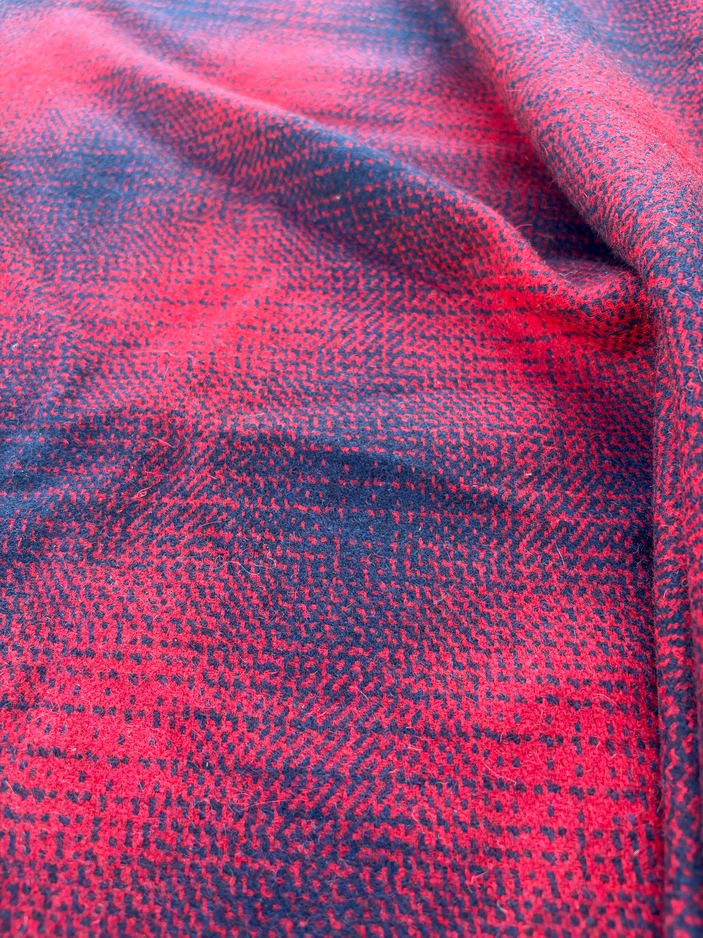 LAUREN 014 red/navy classical check carded wool
